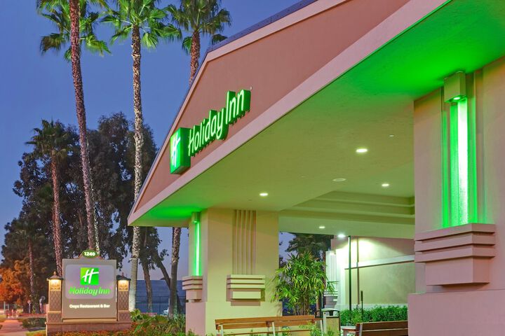 Hotel 4 of 42
