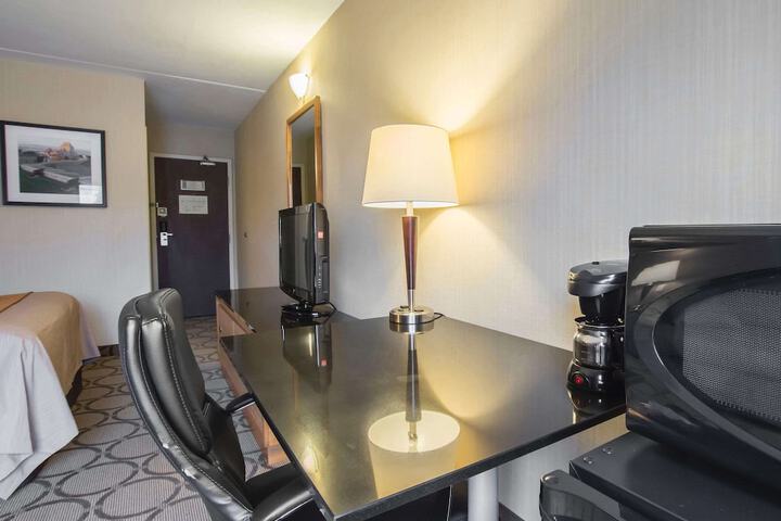 Room 26 of 48
