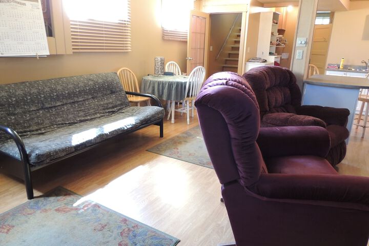 Room 32 of 42