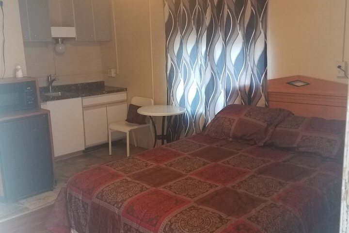 Room 27 of 41