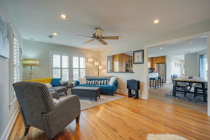 Pet-friendly Texas Retreat w / Deck & Gas Grill!