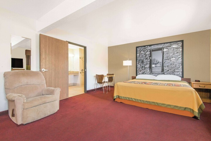 Room 16 of 26