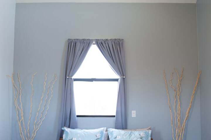 Room 53 of 74