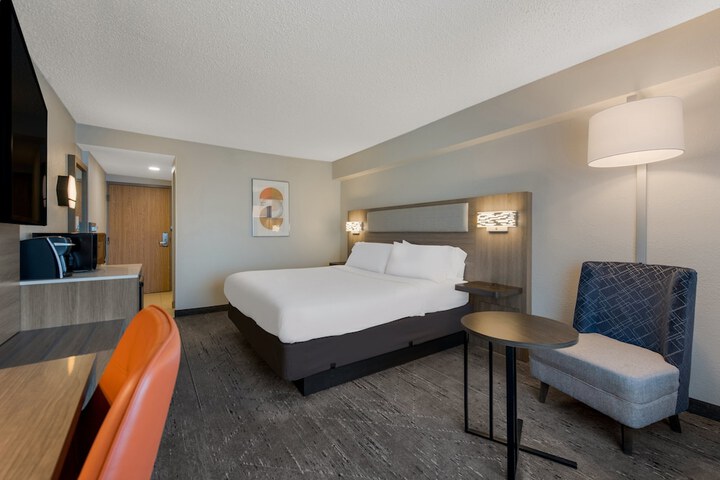 Room 19 of 51