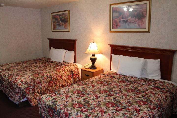 Room 16 of 28