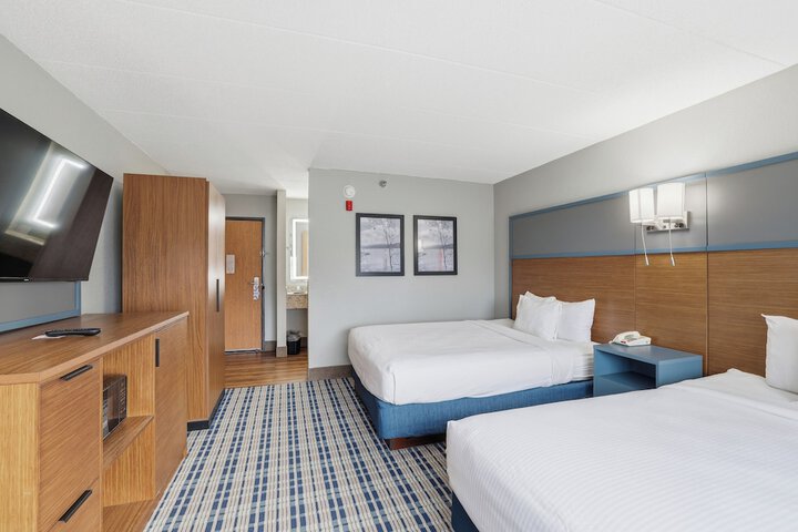 AmericInn by Wyndham White Bear Lake St. Paul