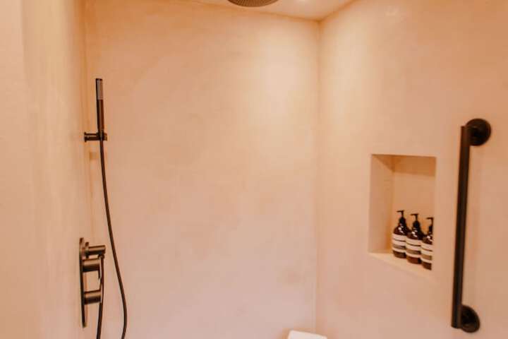 Room 46 of 64