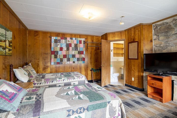 Room 50 of 74