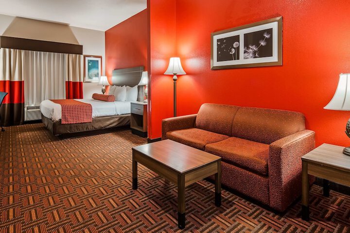 Best Western Plus Memorial Inn & Suites