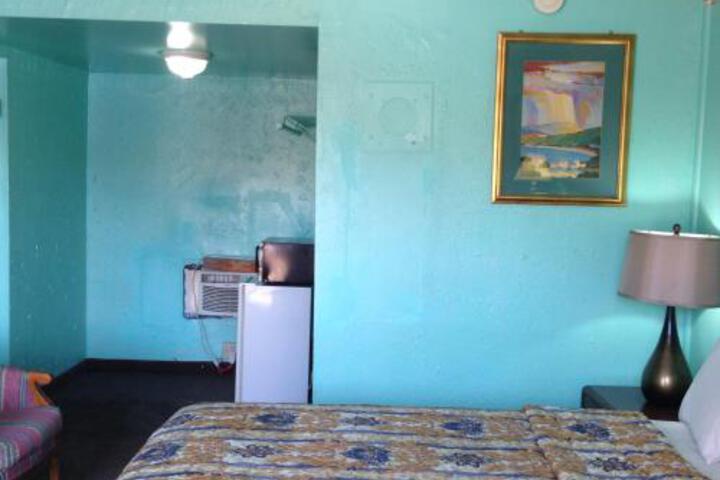 Mona Lisa Motel