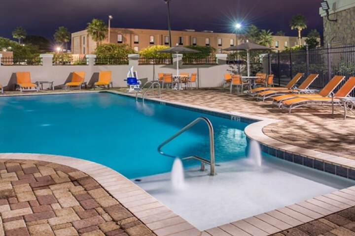 Pool 8 of 47