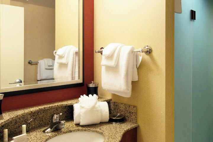 Courtyard by Marriott Canton