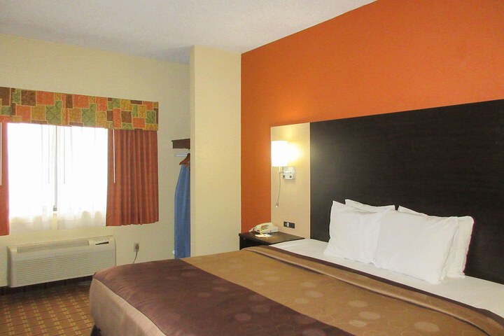 Room 4 of 21