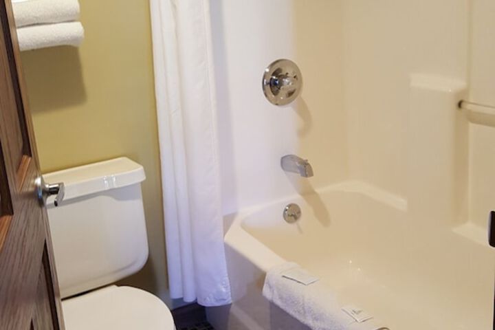 Room 11 of 21