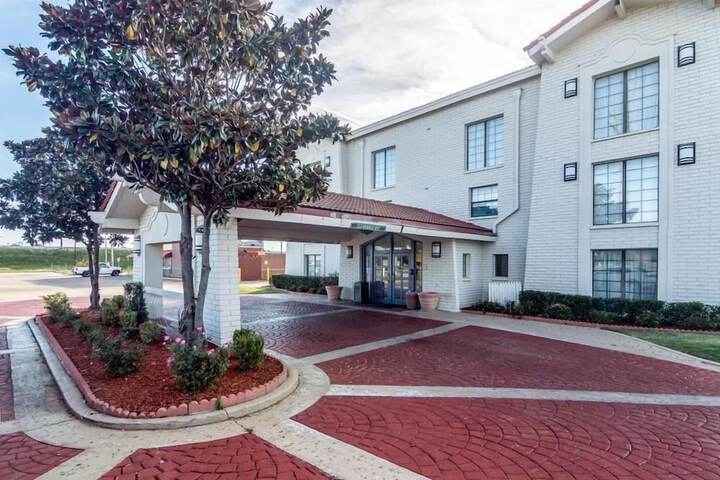 Hotel 4 of 39