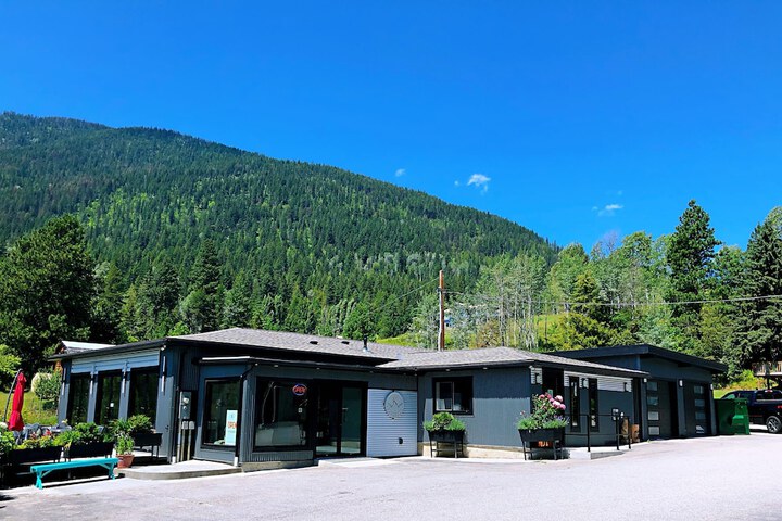 Kokanee Glacier Resort