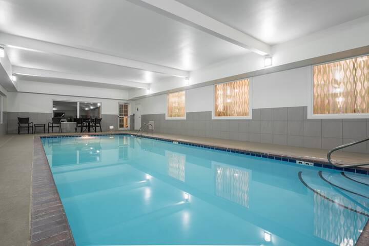 Pool 8 of 32