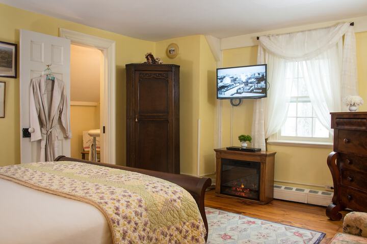 Room 38 of 124