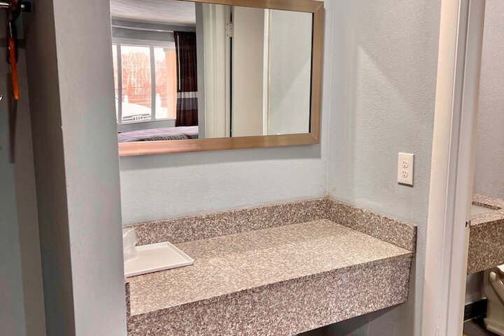 Room 18 of 23