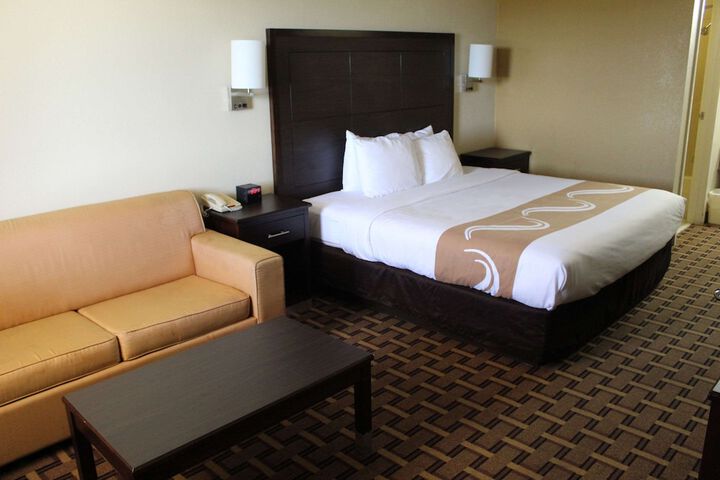 Room 27 of 49