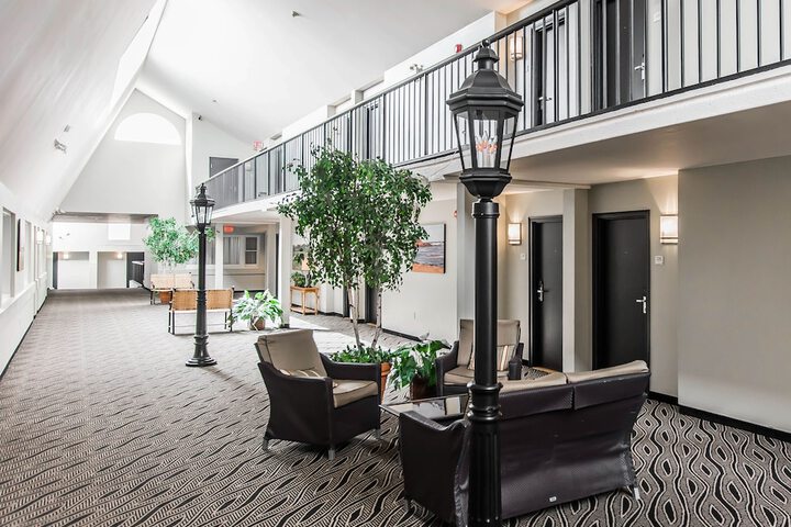Quality Inn & Suites Garden of the Gulf