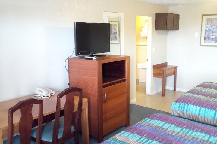 Holiday Lodge