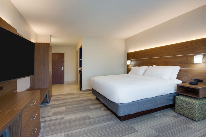 Room 14 of 57
