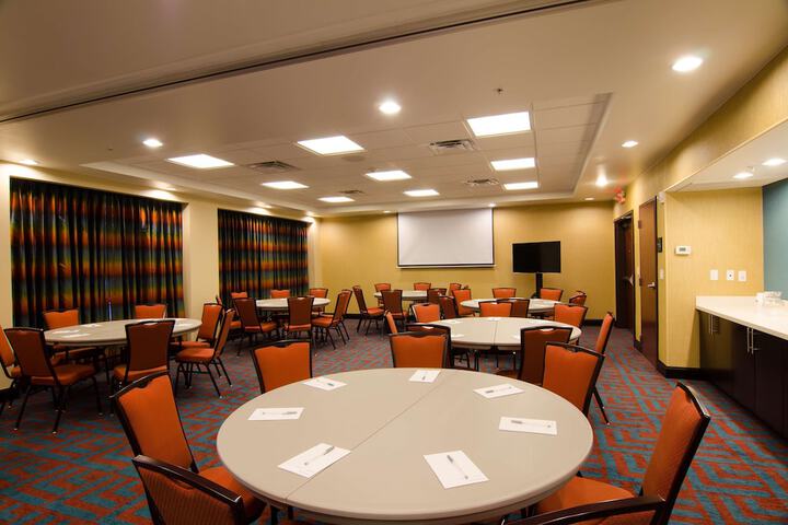 Hampton Inn & Suites Huntsville