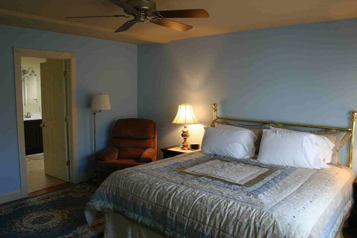 Springfield House B & B