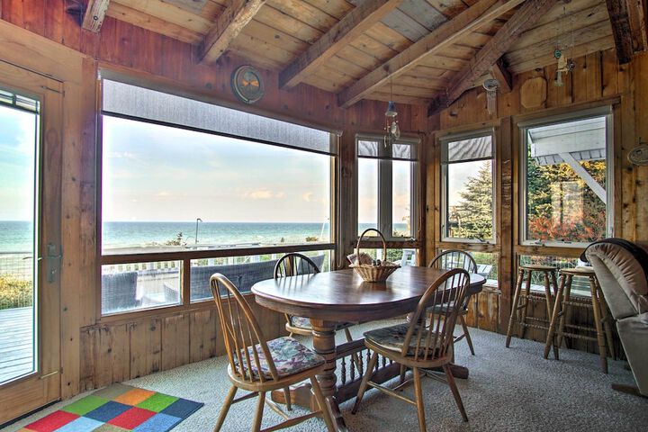 Lakefront Montague Cottage w / Deck & Beach!