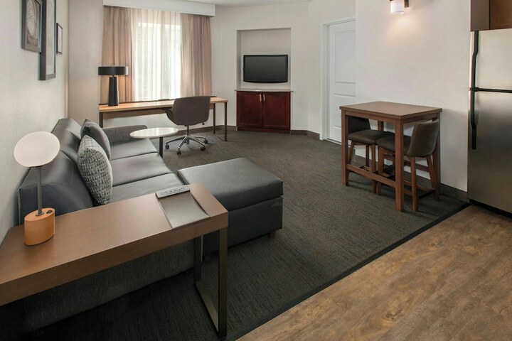 Residence Inn by Marriott Pittsburgh Monroeville / Wilkins