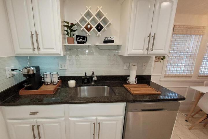 Cozy house close to downtown Danvers
