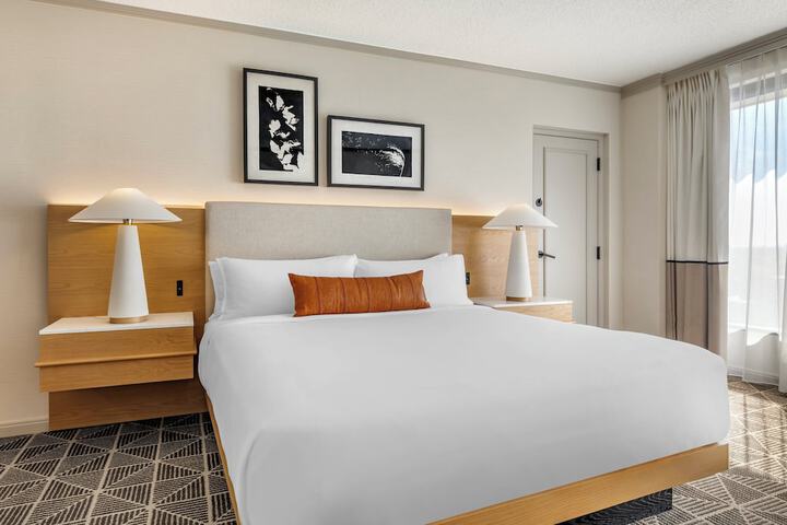 Omni Las Colinas Hotel