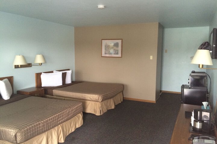 Room 16 of 19