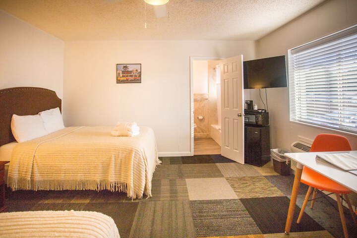 Room 37 of 114