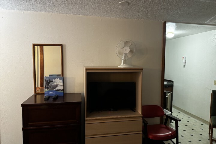 Room 42 of 56