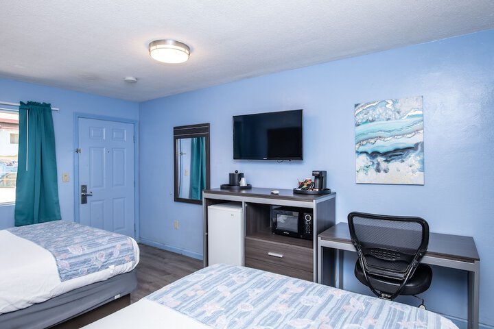 Room 68 of 92