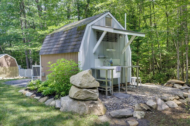 Maine Cottage w / Dock & Kayaks Near Augusta!