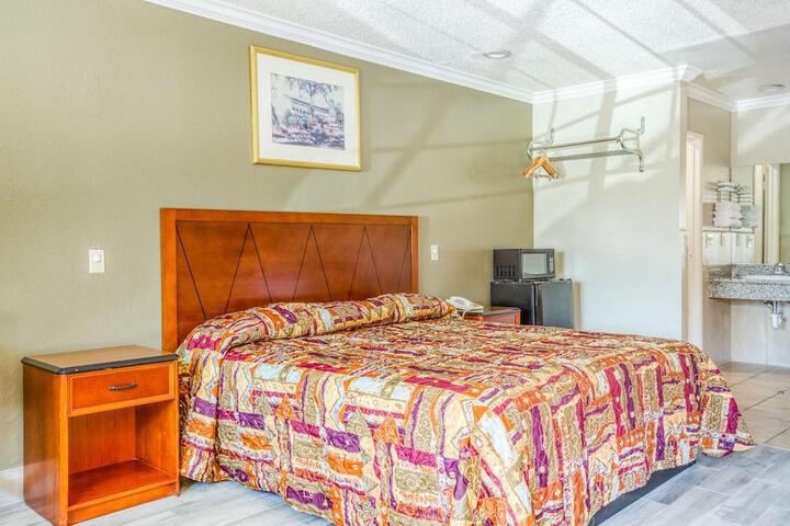 Passport Inn Whittier