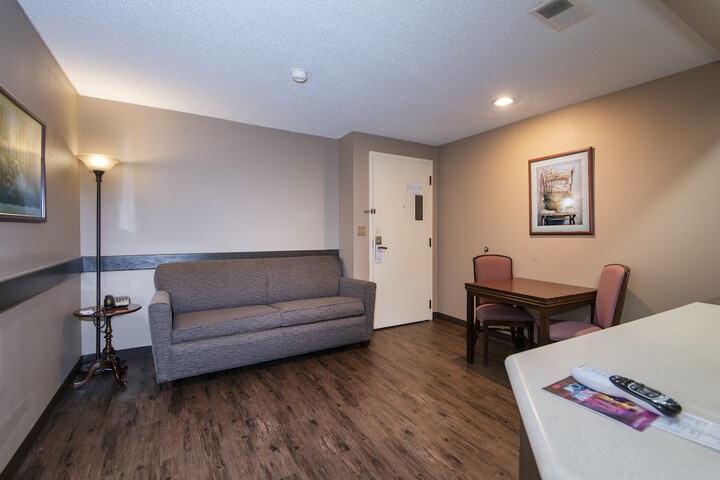 Room 16 of 30