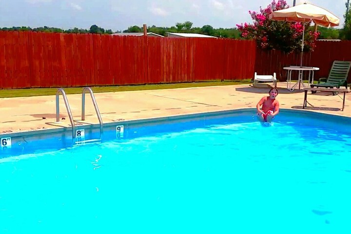Pool 13 of 72