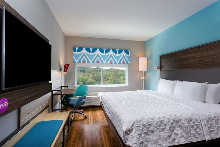 Room 16 of 23