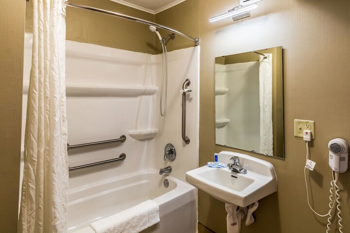 Room 15 of 31