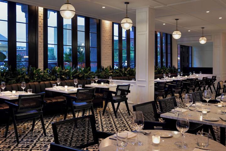 Dining 87 of 150