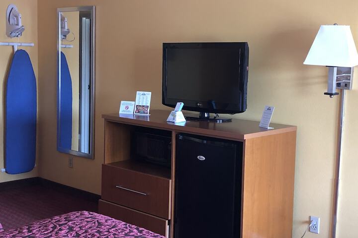 Days Inn by Wyndham Franklin
