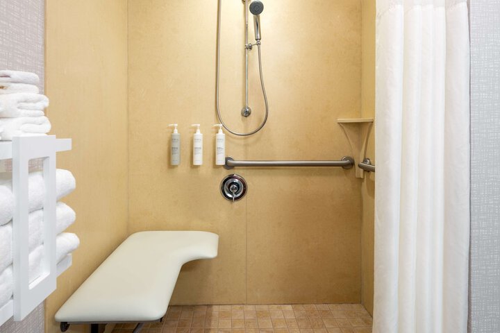 Hampton Inn & Suites Hartford / Farmington