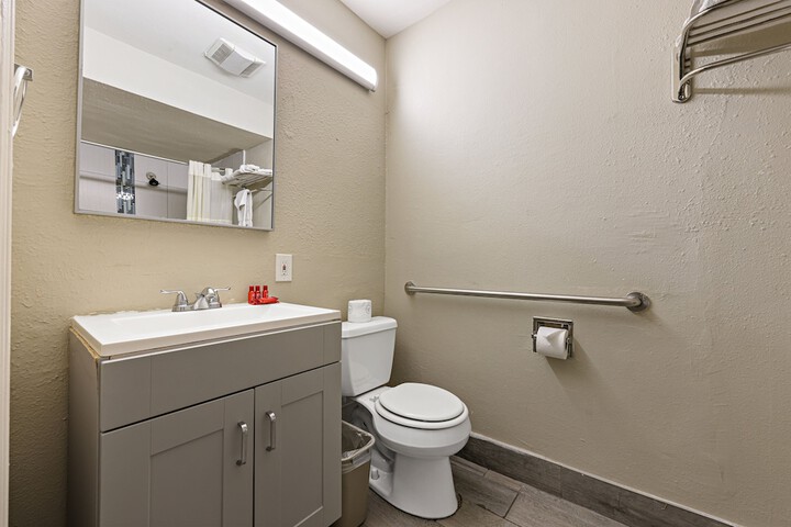 Room 14 of 19