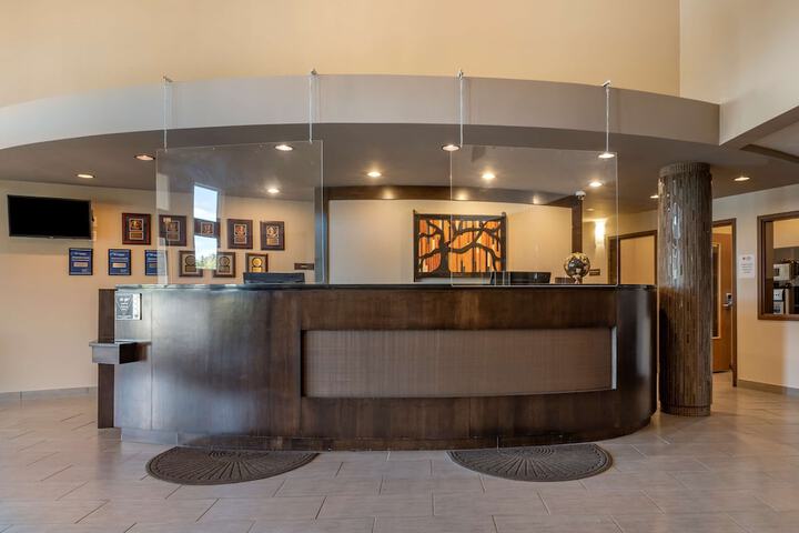 Hotel Interior 10 of 42