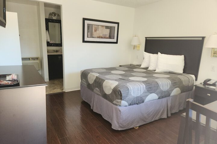 Room 42 of 62