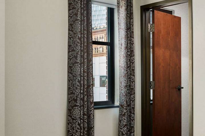 Joinery Hotel Pittsburgh Curio Collection by Hilton